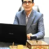 دکتر علی موثقی