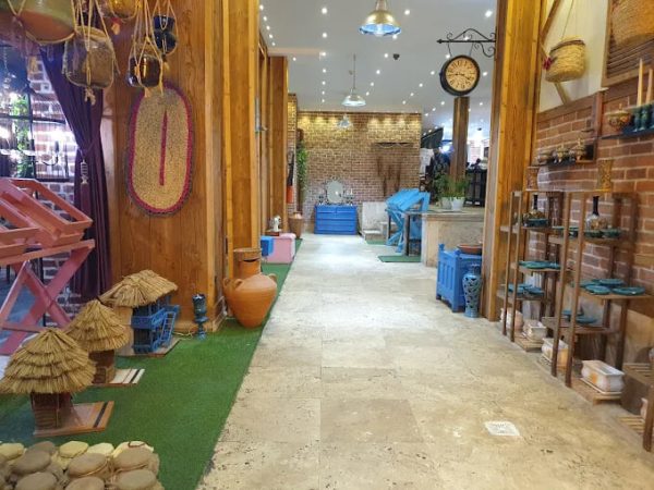 رستوران شکم‌ الملوک رشت