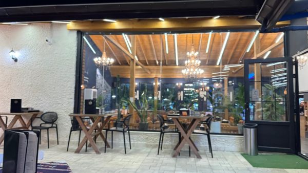 کافه رستوران سنتی حامی رشت