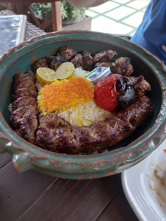 کافه رستوران سارونی رشت