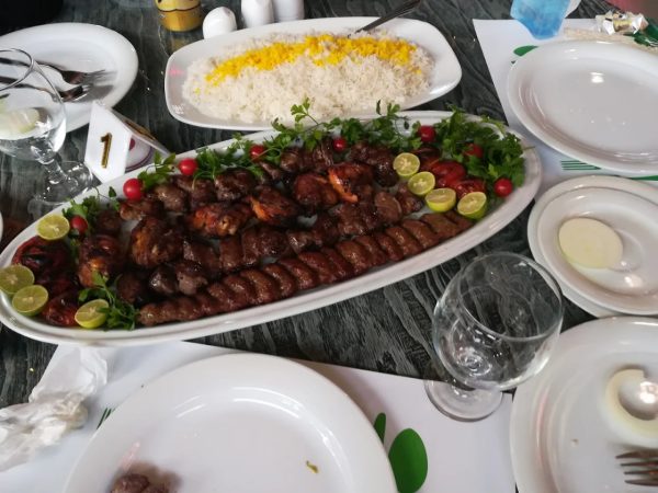 کافه رستوران آریانا رشت