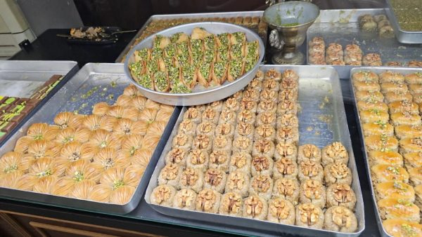 کافه باقلوا باکلاوانیا رشت