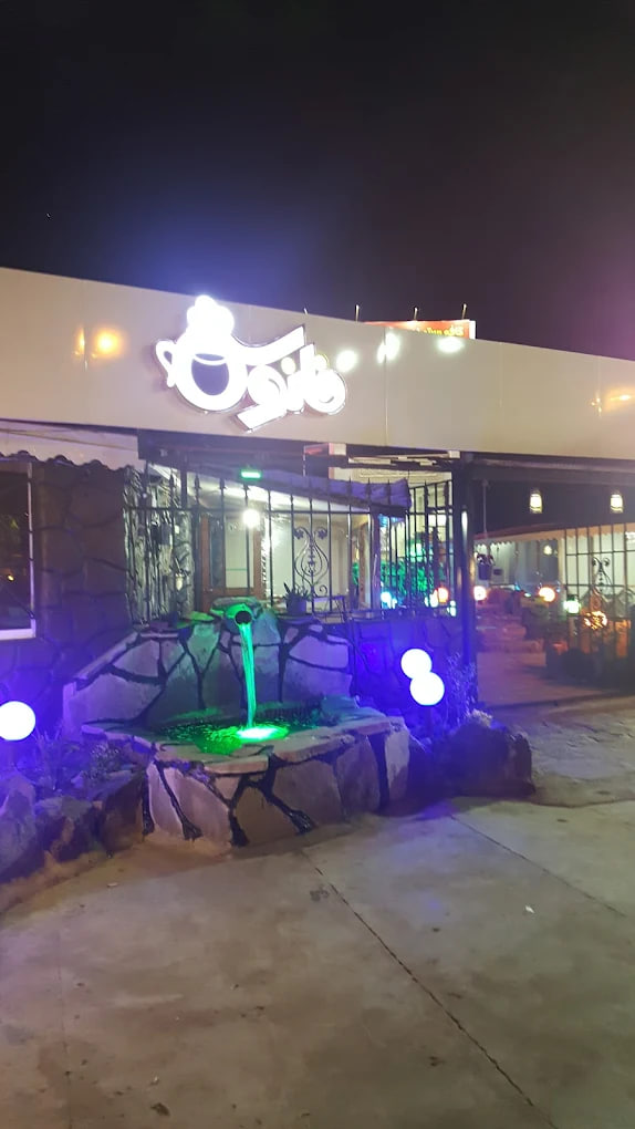 کافه رستوران فانوس رشت