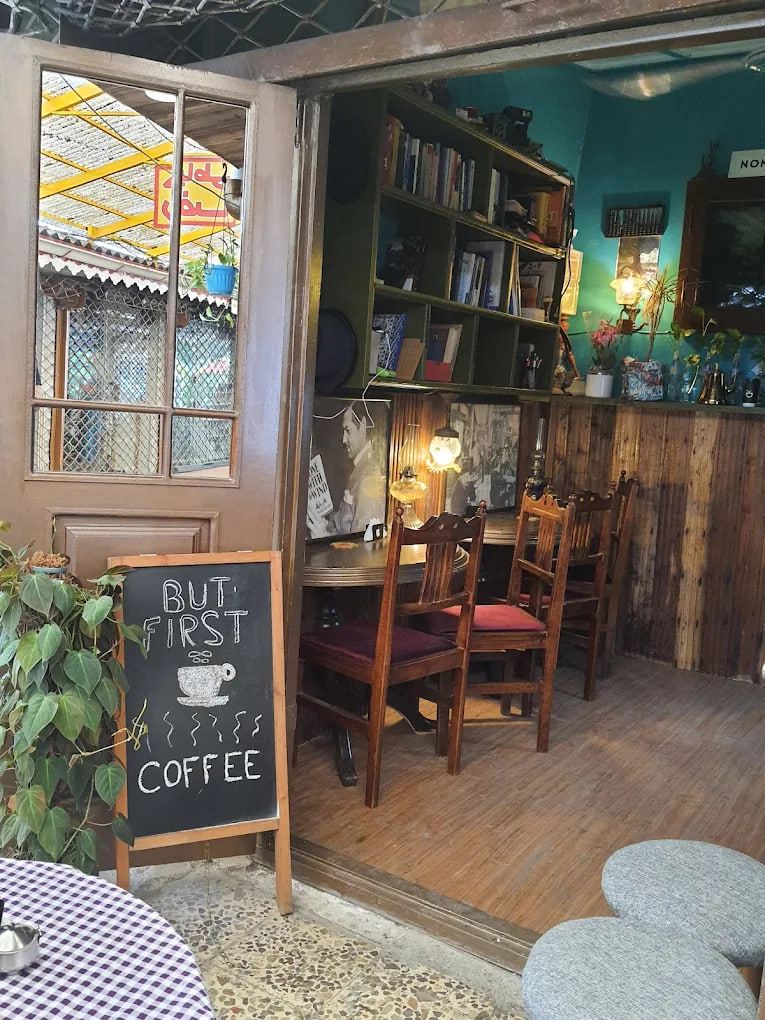 کافه ای دنج در رشت