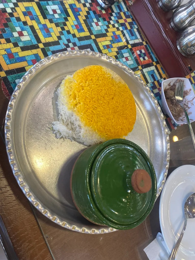 غذای کافه رستوران ماه یار